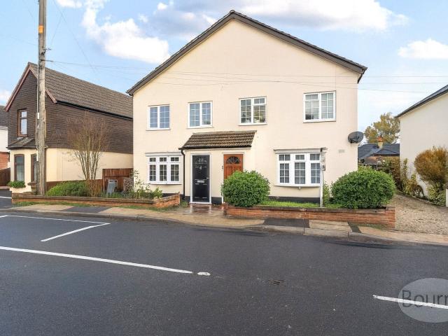 Flat for rent in Westborough, Surrey