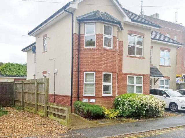 Flat for rent in Boscombe, Bournemouth