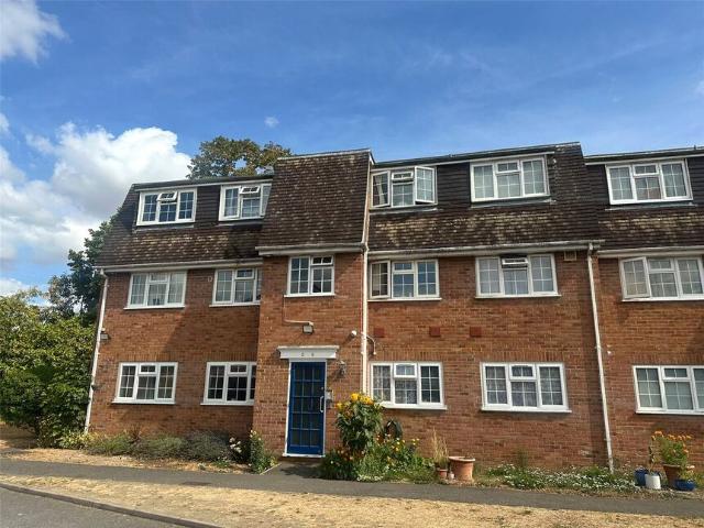 Flat for rent in Slough