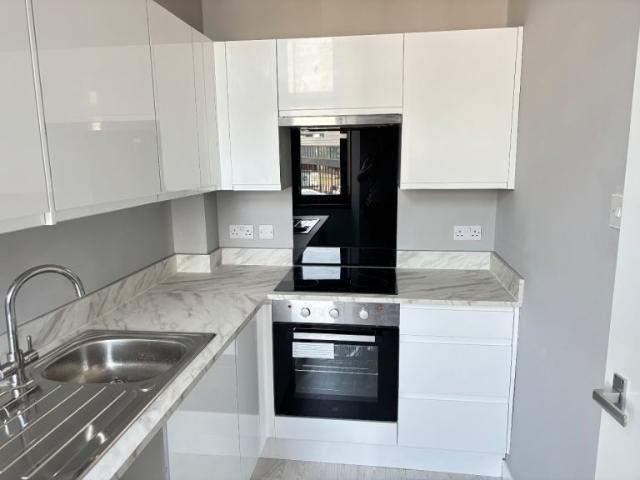 Flat for rent in Budhill, Scotland