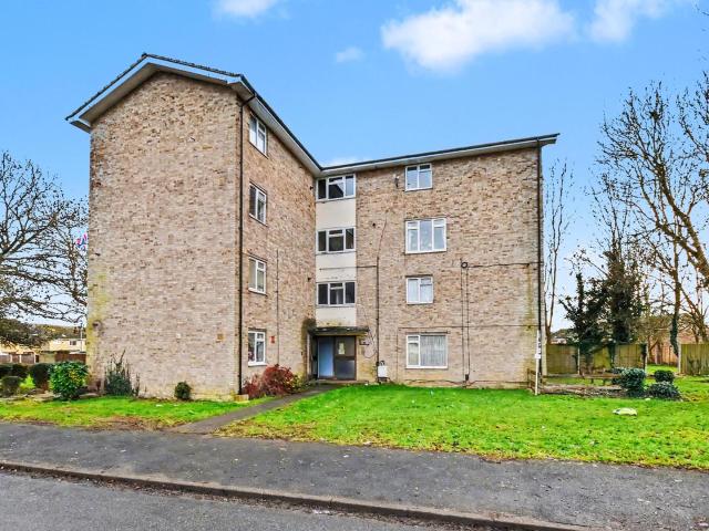 Flat for rent in Corby