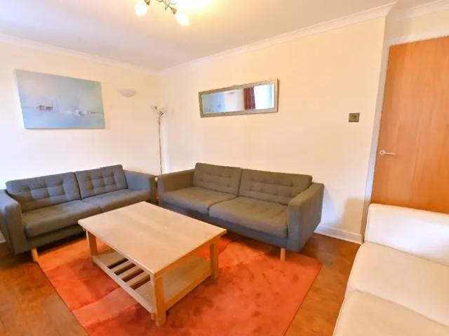 Flat for rent in North Leith, Leith