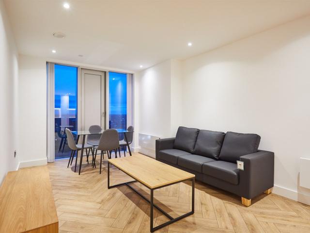 Flat for rent in City Centre, Georgia