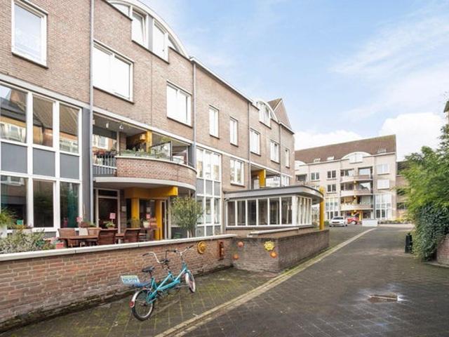 Appartement te huur in Boschstraatkwartier, Limburg