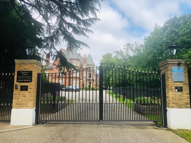 Flat for rent in Woodford Green, Greater London
