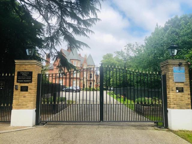 Flat for rent in Woodford Green, Greater London