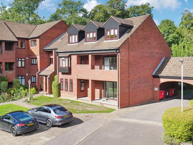 Flat for rent in Amersham, Buckinghamshire
