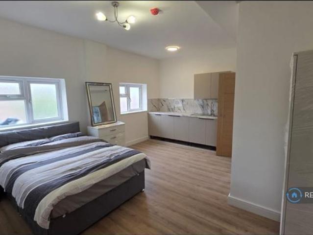 Flat for rent in Springfield, West Midlands