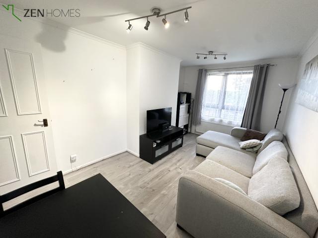 Flat for rent in London Borough of Barnet, Greater London