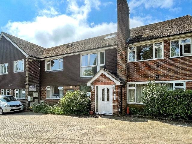 Flat for rent in Ringlestone, Midway