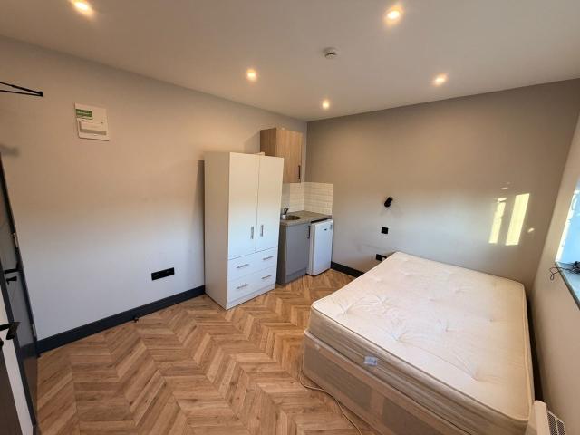Flat for rent in London Borough of Harrow, Greater London