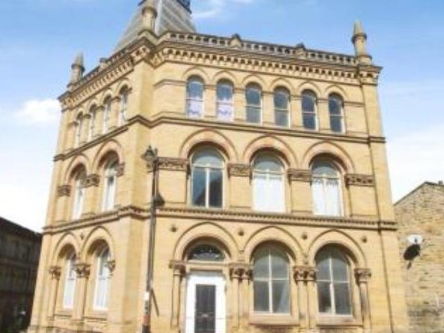 Flat for rent in Batley, West Yorkshire