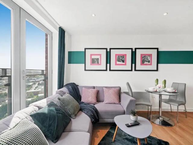 Flat for rent in Richmond Hill, West Yorkshire