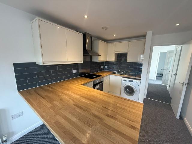 Flat for rent in London Borough of Croydon, Greater London