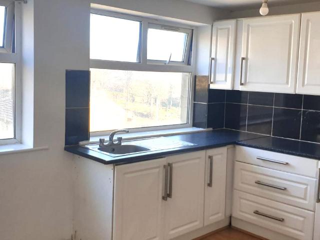 Flat for rent in Ingrow, West Yorkshire