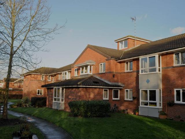 Flat for rent in Hilton, Great Chatwell