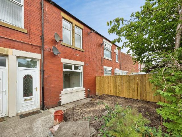 Flat for rent in Denton Burn, Tyne And Wear