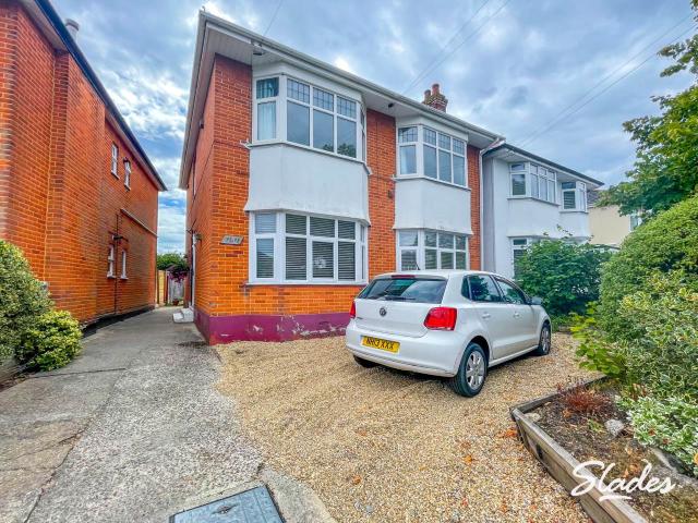 Flat for rent in Bournemouth