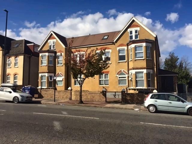 Flat for rent in Royal Borough of Greenwich, Greater London