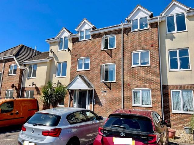 Flat for rent in Mengham, Havant