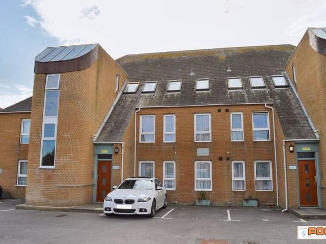 Flat for rent in Mengham, Havant