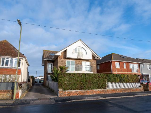 Flat for rent in Mengham, Havant