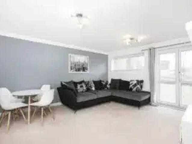 Flat for rent in London Borough of Bromley, Greater London