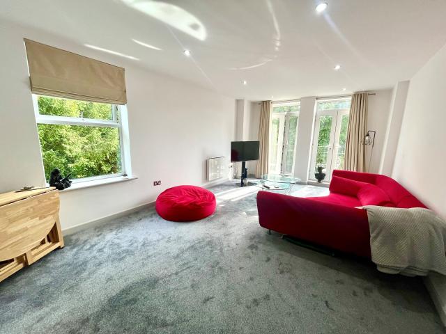 Flat for rent in West Didsbury, Manchester