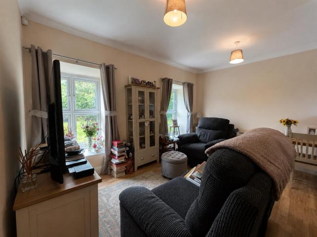 Flat for rent in Ripponden, West Yorkshire