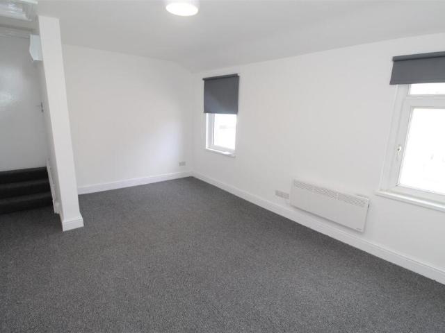 Flat for rent in Adamsdown, Cardiff