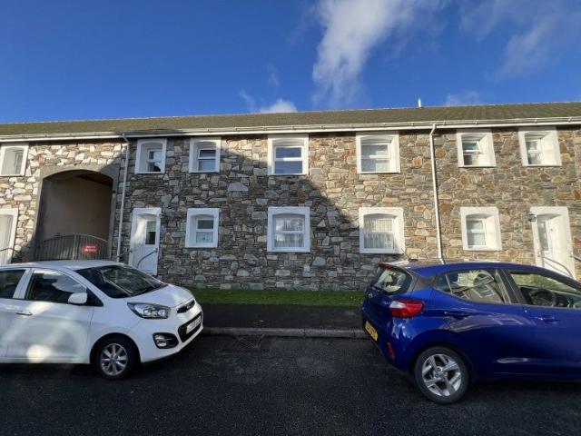 Flat for rent in Narberth, Wales