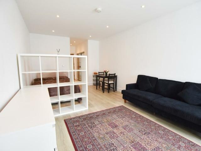 Apartment for rent in West Drayton, Greater London