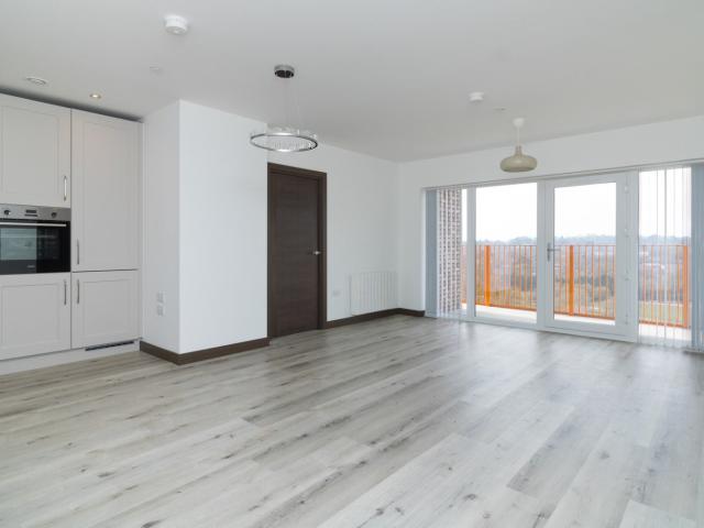 Flat for rent in Ringlestone, Midway