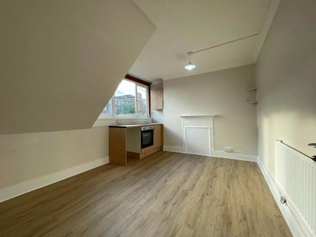 Flat for rent in Clapton, Upper Clapton