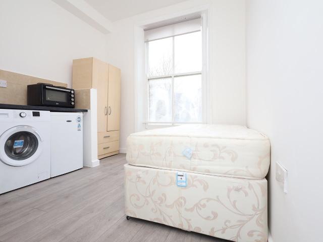 Flat for rent in Clapton, Upper Clapton
