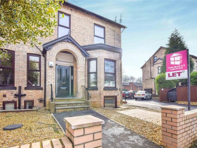 Flat for rent in Sale, Trafford