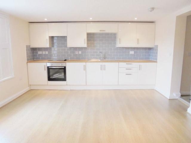 Flat for rent in Midway, Kent