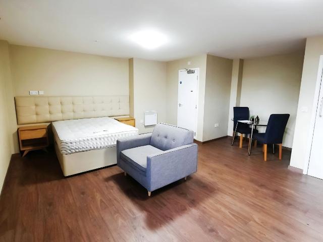 Flat for rent in Bootle, Sefton