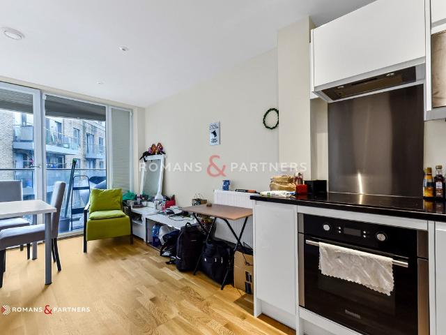 Flat for rent in Limehouse, Greater London