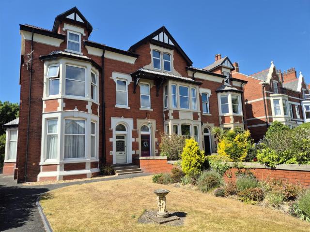 Flat for rent in St Annes, Fylde