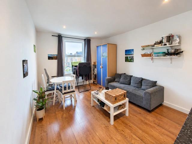 Flat for rent in London Borough of Haringey, Greater London