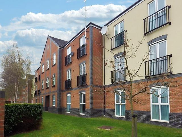 Flat for rent in Churchward, Rodbourne