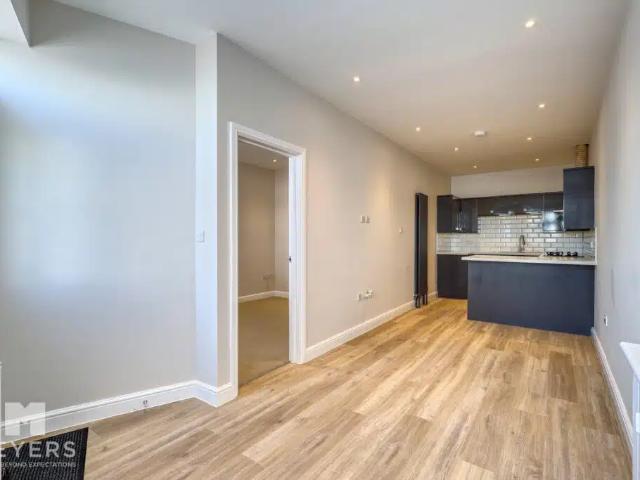 Flat for rent in Wick, Bournemouth