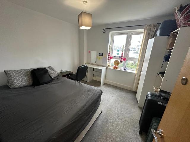 Flat for rent in Isle Of Dogs, Isle Of Man