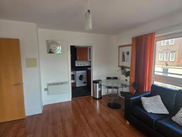 Flat for rent in Isle Of Dogs, Greater London