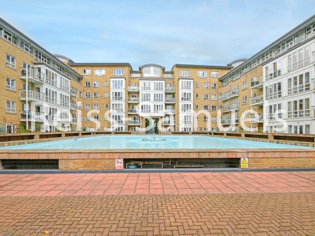 Flat for rent in Isle Of Dogs, Isle Of Man