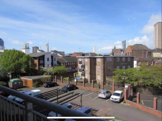 Flat for rent in Portsea, City Of Portsmouth