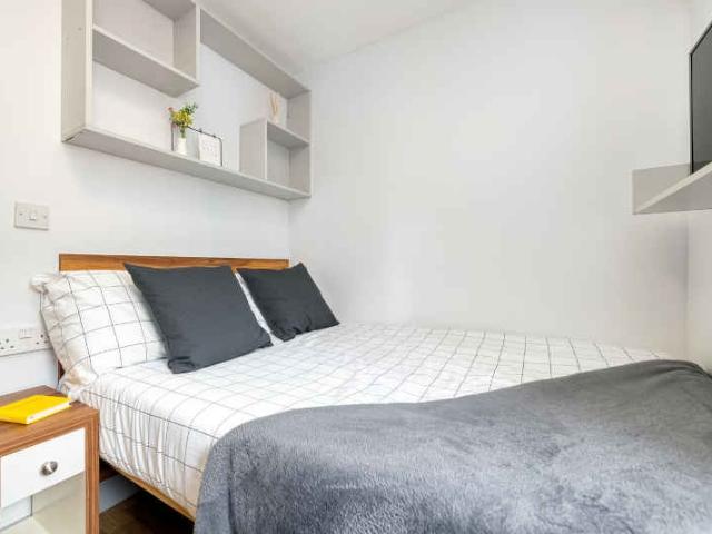 Flat for rent in Portsea, City Of Portsmouth