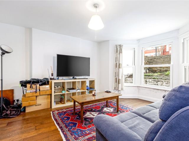 Flat for rent in Greater London