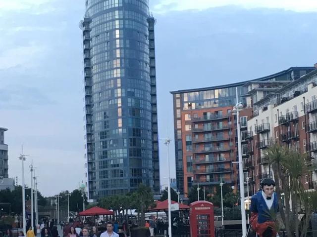 Flat for rent in Portsea, City Of Portsmouth